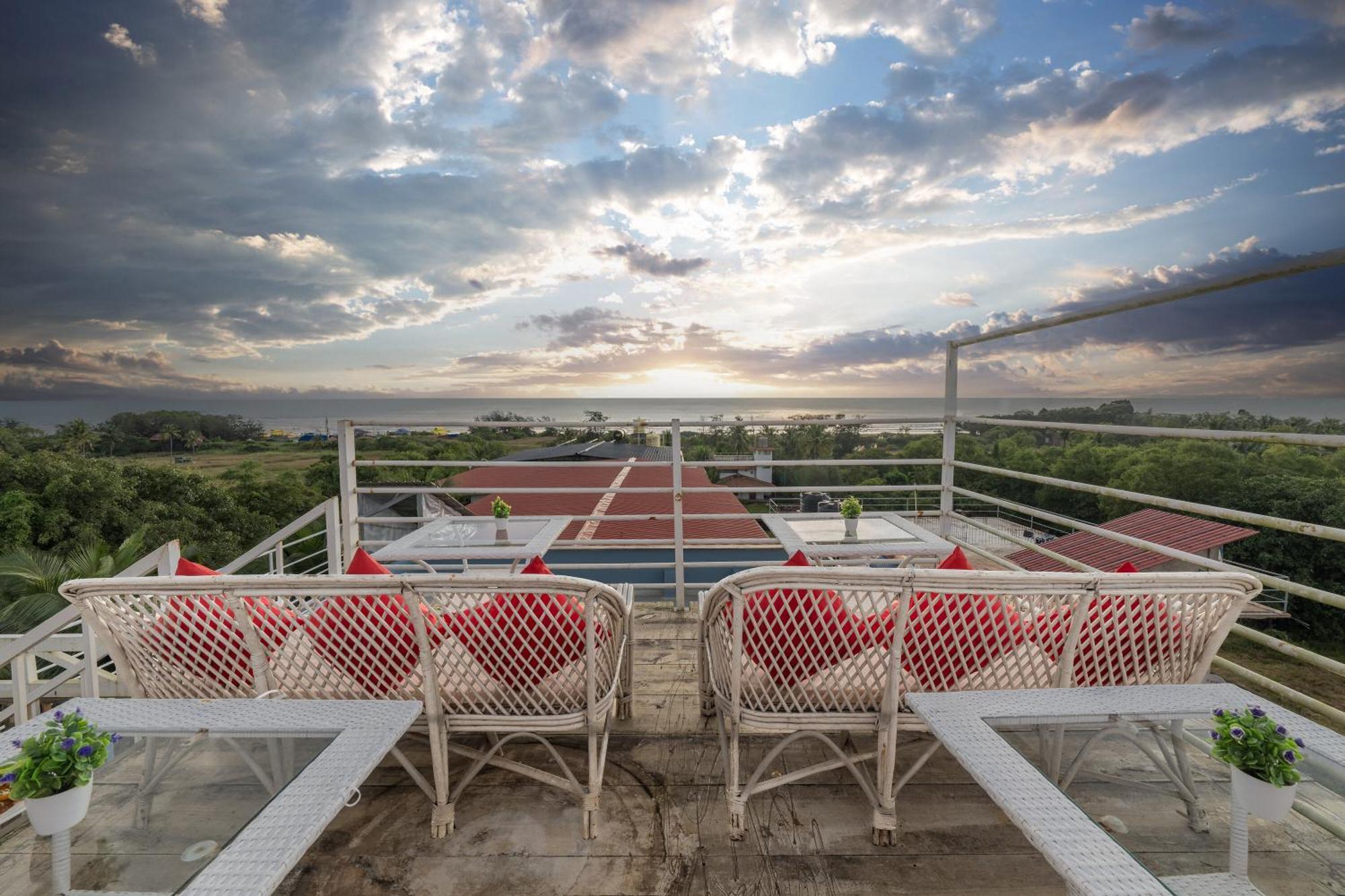 Hotel Echor Samara Morjim Goa Sea View Restro Zewnętrze zdjęcie